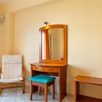 Kosmos St6 In Agios Stefanos Apartahotel