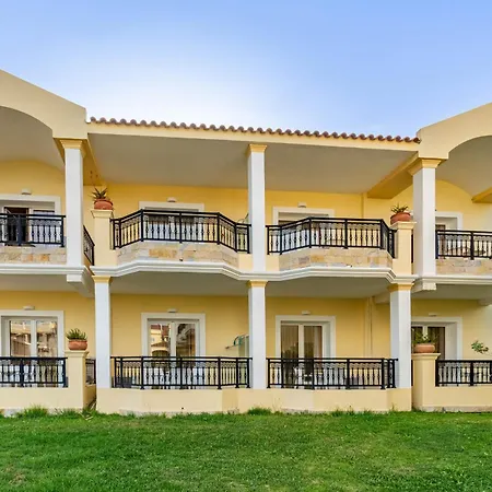 Kosmos St6 In Agios Stefanos 4*