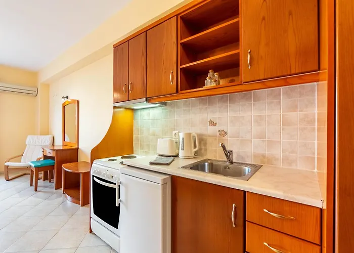 Kosmos St6 In Agios Stefanos شقة فندقية